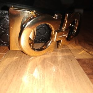 AUTHENTIC Gold/Black Ferragamo belt